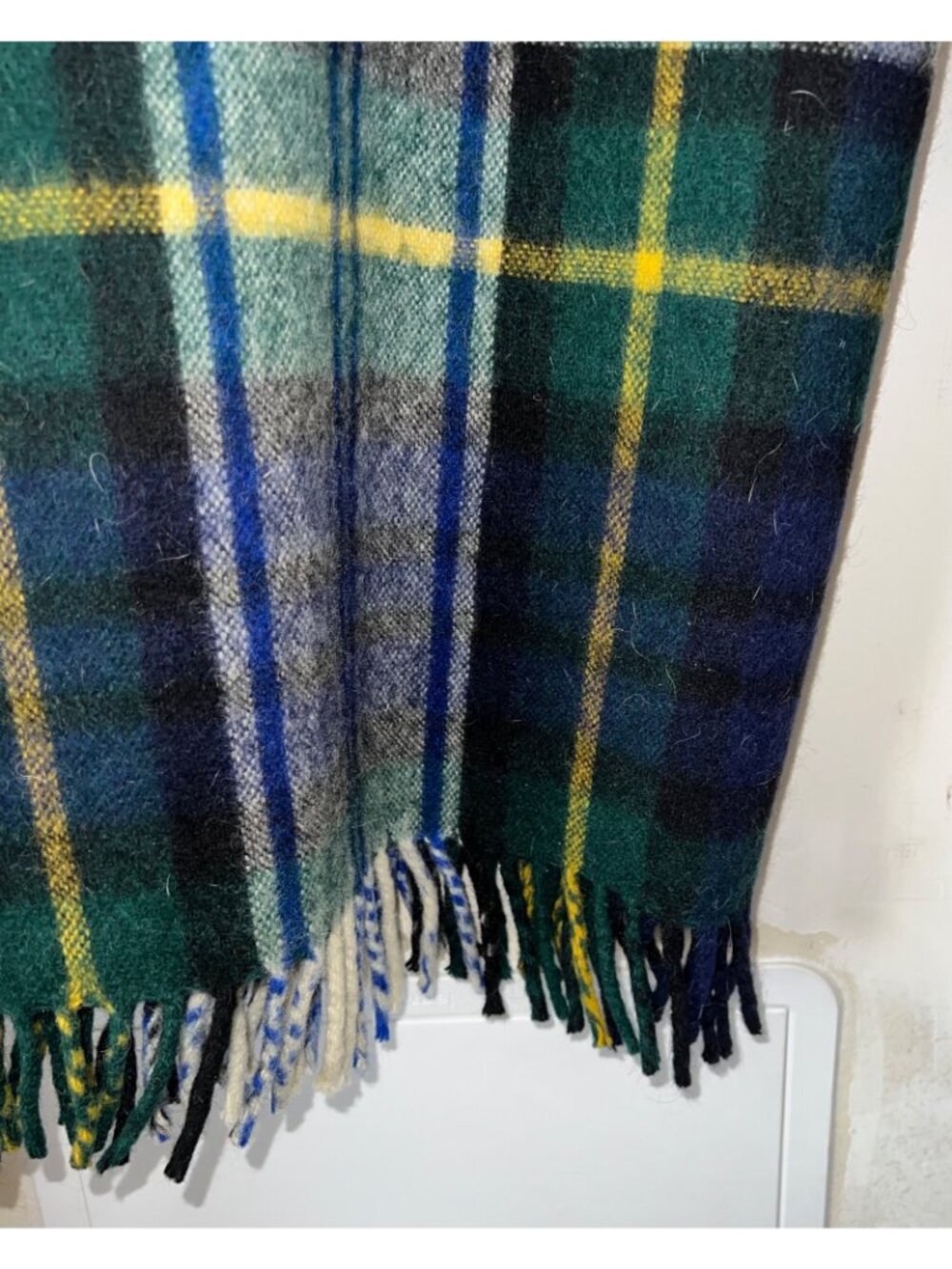 Vintage Wool Plaid Blanket Fringe Made In England Strawbridge & Clothier Tartan - Picture 3 of 7